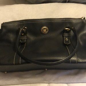 Dooney & Bourke black leather purse